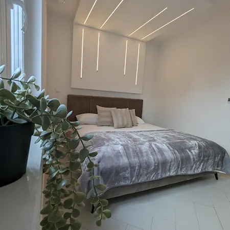 شقة The Luxe Hideaway *