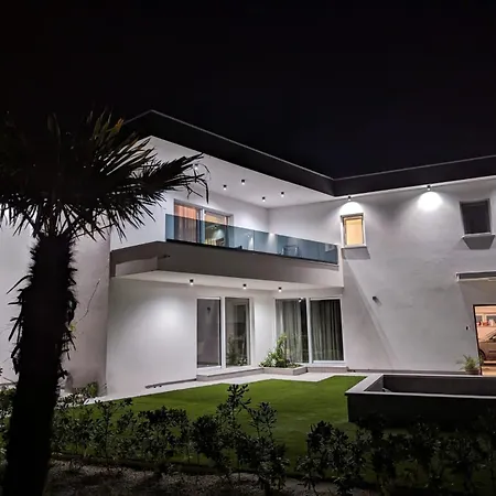 The Luxe Hideaway