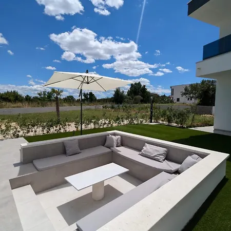 The Luxe Hideaway * 扎达尔