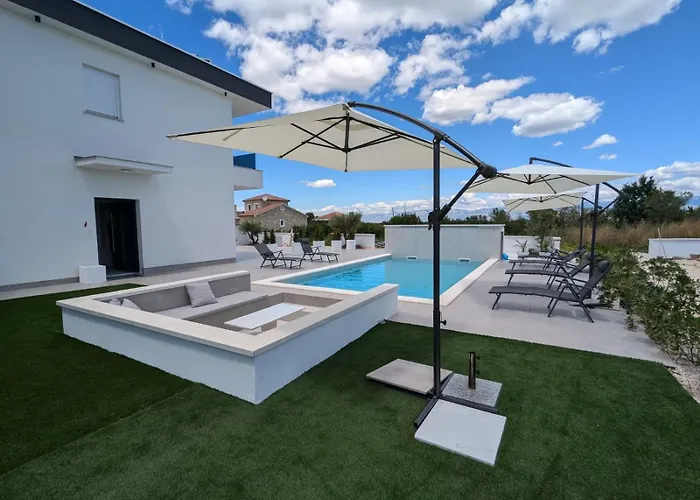 The Luxe Hideaway アパート ザダル