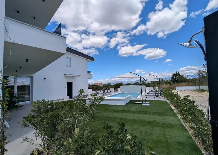 The Luxe Hideaway アパート